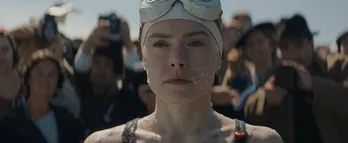 “唇が真っ青になるまで”「スター・ウォーズ」シリーズ・レイ役の女優が水泳選手熱演 監督が秘話語る<ヤング・ウーマン・アンド・シー>