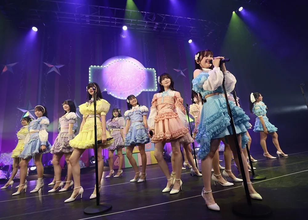 AKB48 17期生昇格記念LIVEを開催