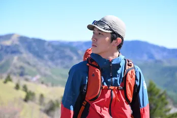 杉野遥亮“歩”、宮澤エマ“玲”が山を嫌い、大森南朋“江森”が山に復讐を誓う理由を知る<マウンテンドクター>