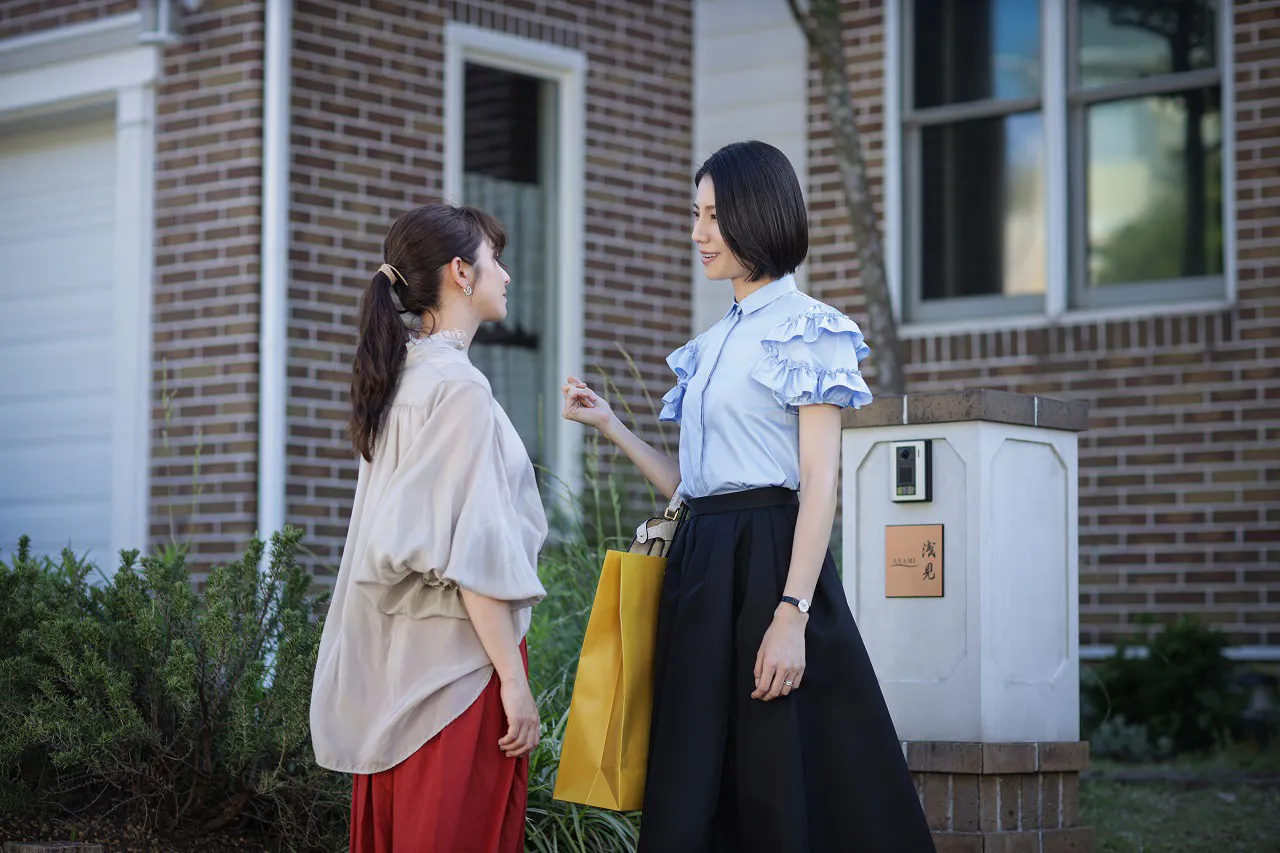 【写真】松下奈緒“紗英”が木村文乃“泉”に敵意をあらわに…