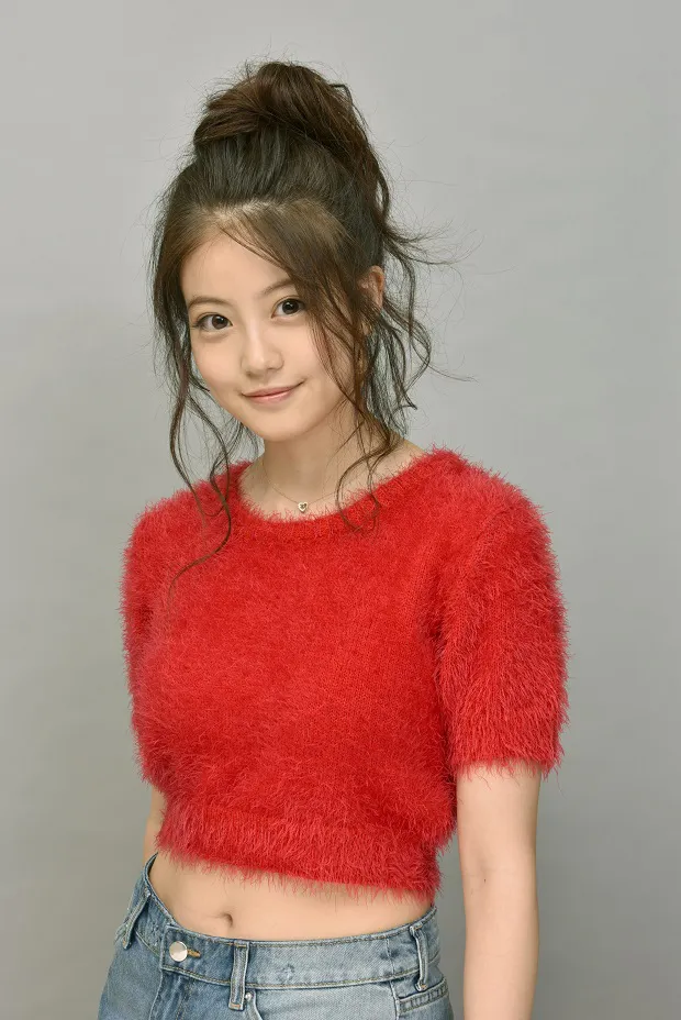 【写真を見る】“福岡一の美少女”と称される今田美桜が、セクシーな役に挑む