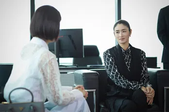 松下奈緒“紗英”の秘密が明らかに、小雪“九条”の暗躍も本格化＜スカイキャッスル＞