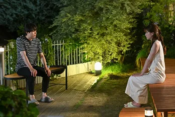 松本若菜“西園寺さん”、恋の三角関係勃発に困惑…松村北斗“楠見”らと築き上げた「偽家族」も新形態に進化<西園寺さんは家事をしない>