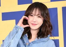 「ペントハウス」のエレガントな美人妻役でも人気のイ・ジア、デビュー作では“ヨン様”の相手役務め一躍脚光