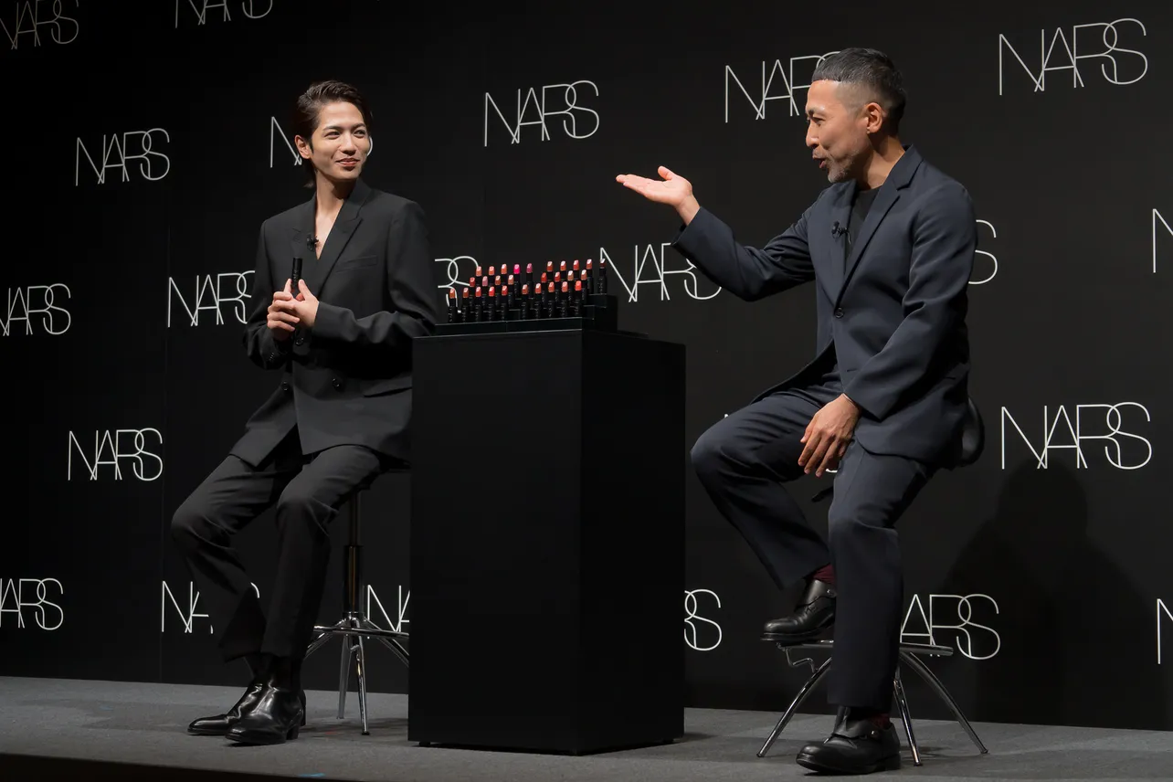 「NARS」ブランド生誕30周年記念　新製品「エクスプリシット リップスティック」発表会の様子