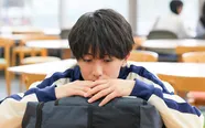 大進(小西詠斗)は、自分が宝(岩瀬洋志)に釣り合っていないことを気にし始める