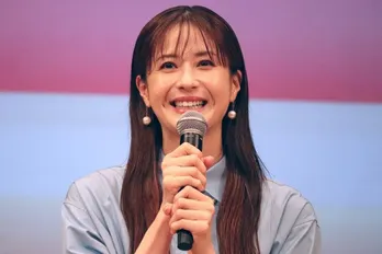 松本若菜、割烹着姿の“ジャガイモむにむに”ショットに「お似合い」「カワイイ」の声＜西園寺さんは家事をしない＞