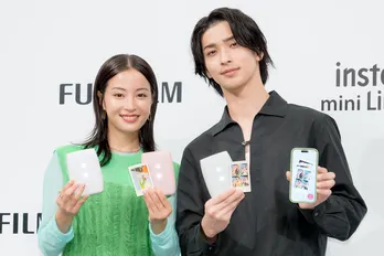 広瀬すず、横浜流星に「ウケを狙って大笑いを取っている流星くんを見たい」とリクエスト 2人で仲良く撮り合いも