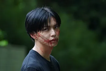 佐藤大樹、作品のキーパーソンを演じたことや萩原利久との共演で「忘れられない夏になりました」<降り積もれ孤独な死よ>