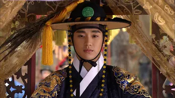 キム・スヒョン“フォン”「生きていればあの姿のはずだ」 1度離れた太陽と月が再び出会う運命の第7話<太陽を抱く月>