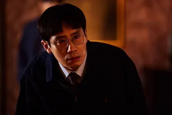 “演技の神”シン・ハギュンの真骨頂　悪に染まっていく男の変貌ぶりに目が離せないサスペンス＜悪人伝記＞