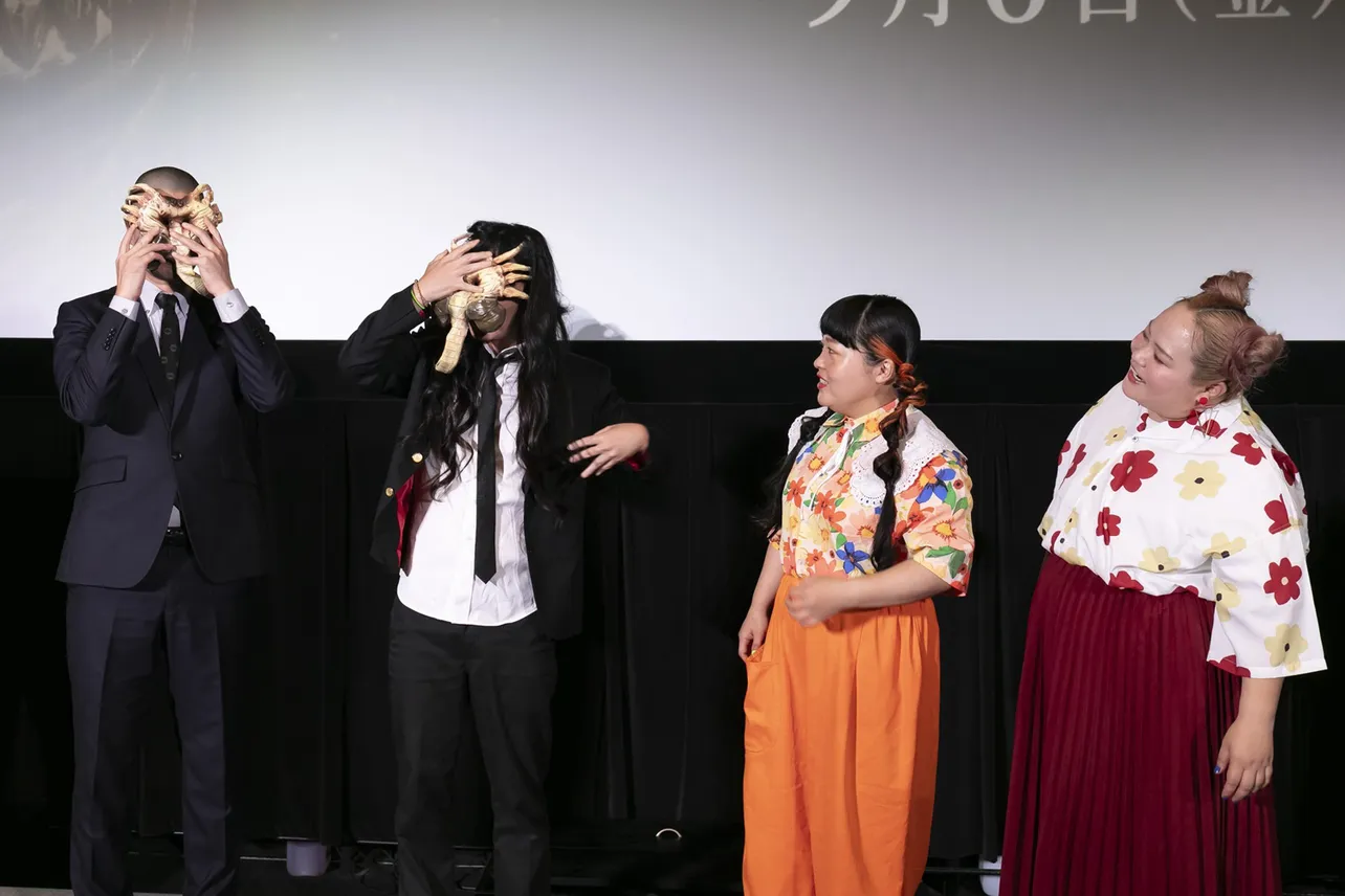 「エイリアン：ロムルス」試写会イベントに登場した金属バット＆おかずクラブ