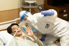 <新宿野戦病院>朝ドラからまたも転生…戸塚純貴、新種ウイルス日本人初感染者役に「やったぜ轟」「贅沢」の声