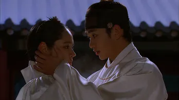 幼き“ヨヌ”の遺書に涙が止まらないキム・スヒョン“フォン” 月の記した文字が運命を加速させる第10話<太陽を抱く月>