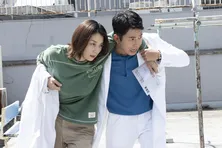 仲野太賀“享”、チャラい美容皮膚科医からすっかり救急医に「頼もしい」「成長が一番すごい」の声<新宿野戦病院 最終回>