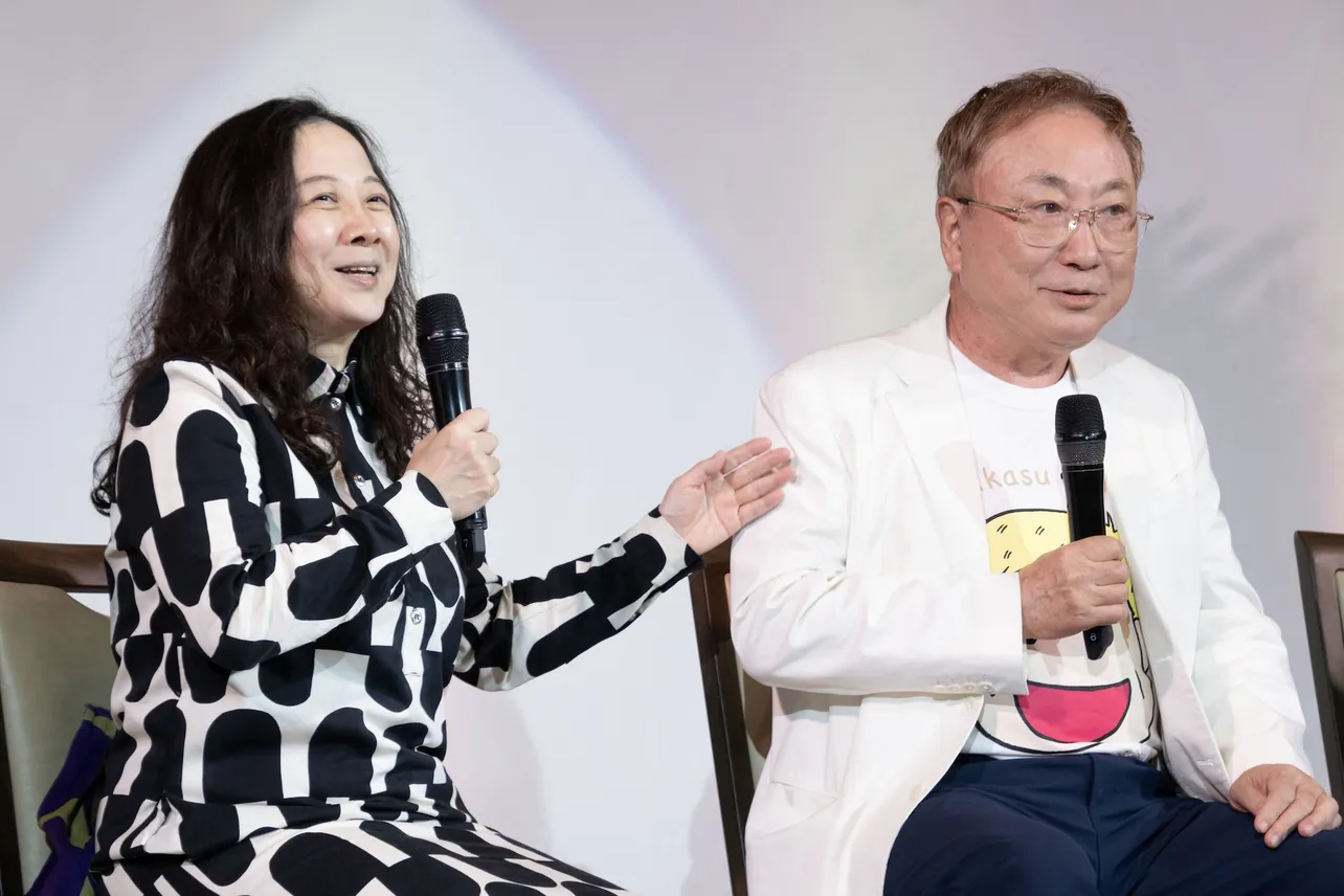 がんと闘病中の高須克弥院長がパートナーの西原理恵子と共に登壇