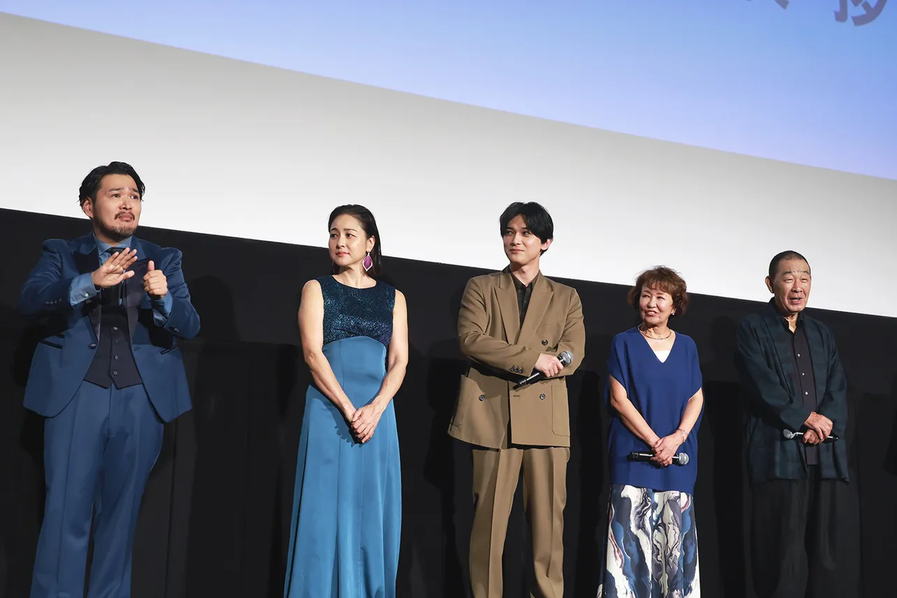 映画「ぼくが生きてる、ふたつの世界」公開記念舞台あいさつより