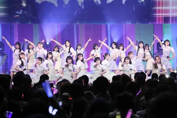 AKB48の未来を担う若手メンバーが全国ツアー完走、初センター・佐藤綺星「もっと盛り上げて新時代を作っていきます！」