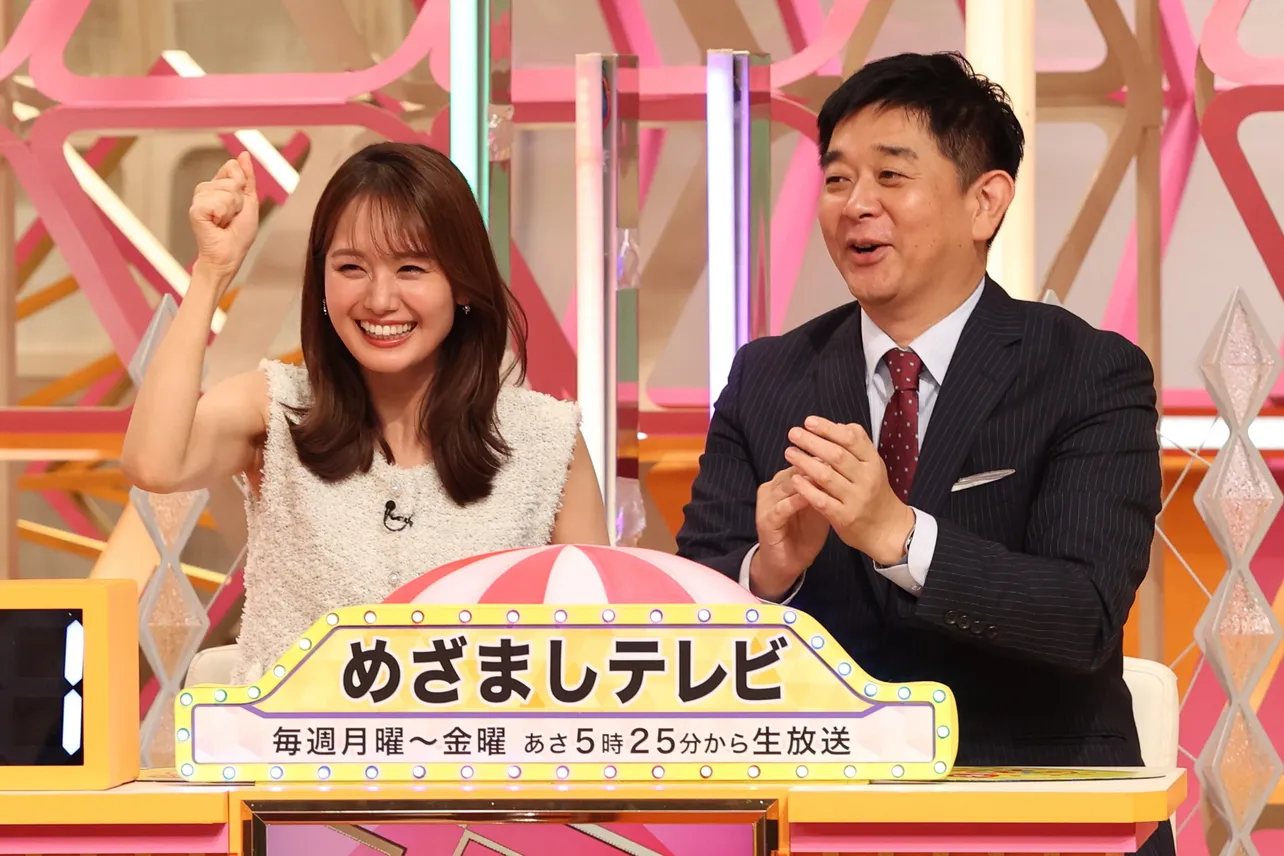 (左から)フジテレビアナウンサー・井上清華、伊藤利尋