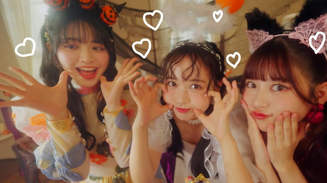 Web版CM「Trick&Treat #FRUITS ZIPPERとお菓子で楽しむいたずらハロウィン」より