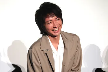 藤原竜也＆広瀬アリス、ユースケ・サンタマリアの発言に終始爆笑「迷惑なくらいずっと喋っていています」＜全領域異常解決室＞