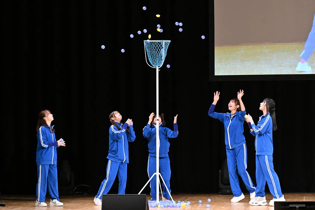 ドラマ「星屑テレパス」ファンイベント「ボナヴー!!　AKB48 ロケット同窓会」より