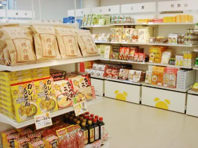 関西・東海地方の物産品が多数並ぶ（6階）