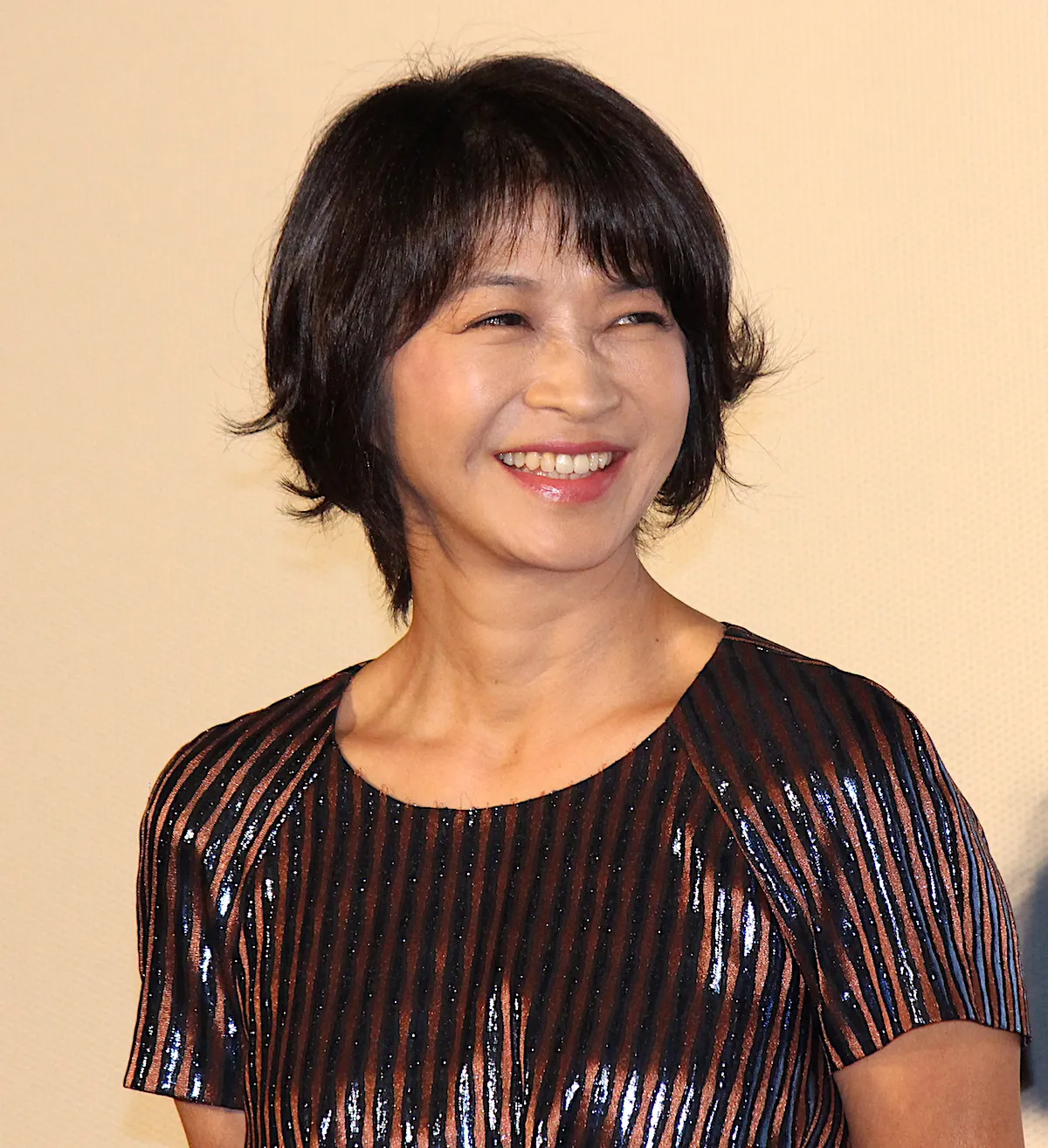 遠藤憲一演じる落合の妻・美佳役の田中美佐子