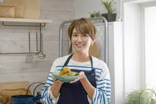 和田明日香の本質は“家っぽさ” 「おもてなし」と「ゆる宅飲み」の違い、“家族に作っている料理”が持つ大切な意義