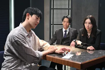 Great“クリット”のミステリアスな存在感や不意な日本語にファン歓喜 小波津志“謎の男”の衝撃的な登場も反響<オクトー>