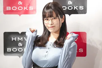 東雲うみ「ノープランで、気付いたら撮られていたみたいな」3冊目の写真集は“自然体”