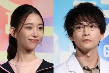 松下洸平&森川葵ほか、保健室の前でのスマイル&仲良しオフショットに「次週も楽しみ」の声<放課後カルテ>