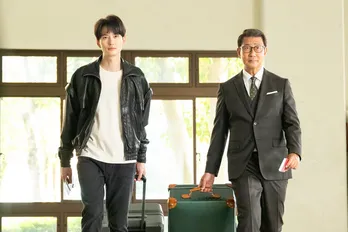 岡田将生×中井貴一の“最強曲者ナースコンビ”が再始動 開始3分で歯に衣着せぬ“静”節が炸裂<ザ・トラベルナース>