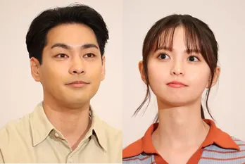 笑顔でカメラ位置を確認…柳楽優弥＆齋藤飛鳥、仲良しツーショットに「え、2人ともかわいい」と反響＜ライオンの隠れ家＞