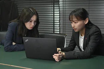 飯豊まりえ“朱梨”が見た婚約者を殺された中尾暢樹“悠哉”の家族の感情に「恐ろしい」「彼女が不憫すぎる」の声<オクトー>