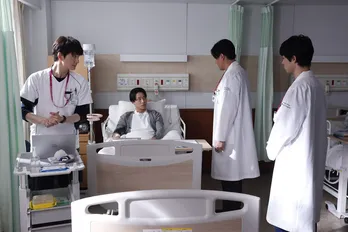 岡田将生“歩”と井上祐貴“二宮”、朝ドラで“親子”だった2人が“ナースと患者”として再共演で、視聴者沸きまくる＜ザ・トラベルナース＞