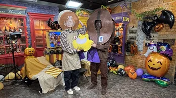 斬新すぎる仮装“ラテアート”花江夏樹、“コーヒー豆”浪川大輔を絶賛「コーヒーのマスコットキャラクターができそう」＜声優と夜あそび＞