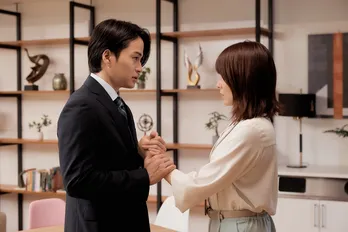 菊池風磨“黒澤”、久間田琳加“葵”を自宅へと誘う…一方、佳久創“大島”は大きな勘違いをしてしまう<私たちが恋する理由>