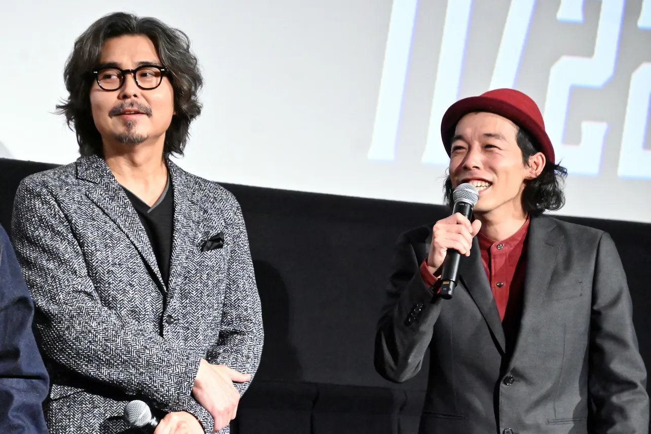 映画「アングリースクワッド　公務員と7人の詐欺師」完成披露上映会より