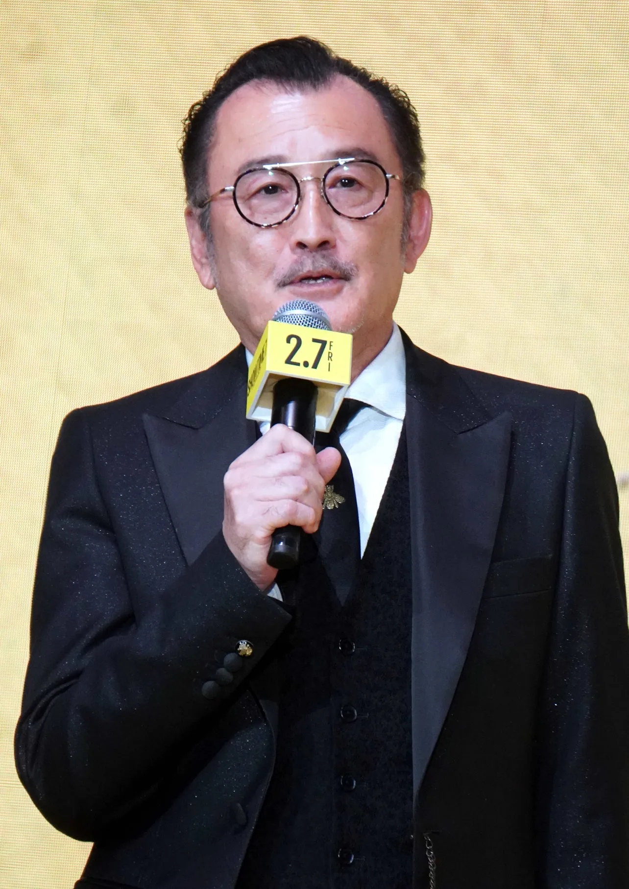 吉田鋼太郎