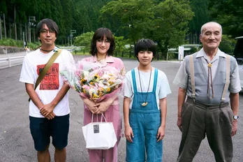 綾瀬はるか「皆さんにそれぞれの宇宙がちゃんとある現場」森井勇佑監督の現場を語るインタビュー映像が公開<ルート29>