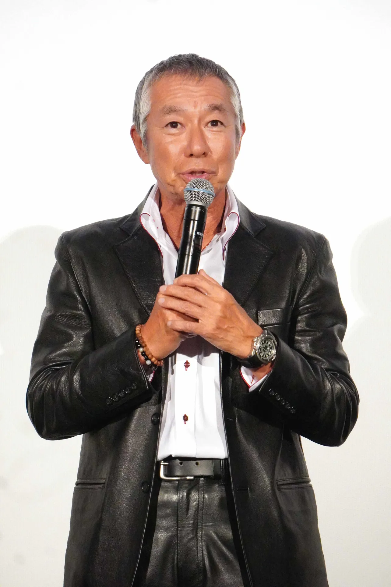 【写真】出演者、スタッフ、観客に謝辞を述べる柳葉敏郎