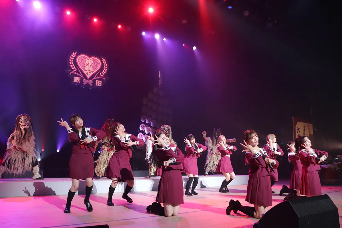 【写真】私立恵比寿中学がなまはげと共演