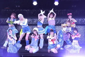 BEYOOOOONDSの武道館公演に“11人目のメンバー”炊飯器が登場、5周年にちなんで島倉“りか”に掛けた“ゆめぴりか”を5合炊く