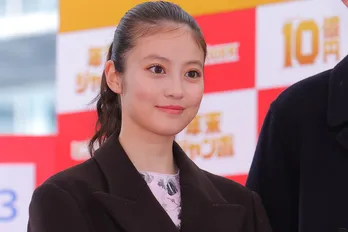 今田美桜、年末年始休めたら「とことんダラけたい」「実家に帰れてないので」