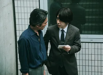 二宮和也“高野”、高橋和也“丸山”の発見から不可解な事実へ　そして、謎に包まれた山田孝之“トビオ”初登場＜インフォーマ-闇を生きる獣たち-＞