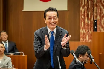 ＜民王R＞遠藤憲一“泰山”の入れ替わりに関わる人物が判明し、あの“優佳”は複雑な思いを抱く