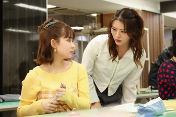 畑芽育“芽”、うれしい知らせを深田竜生“沼田”に報告してガッツポーズをする姿がかわいらしくてほっこり＜若草物語＞