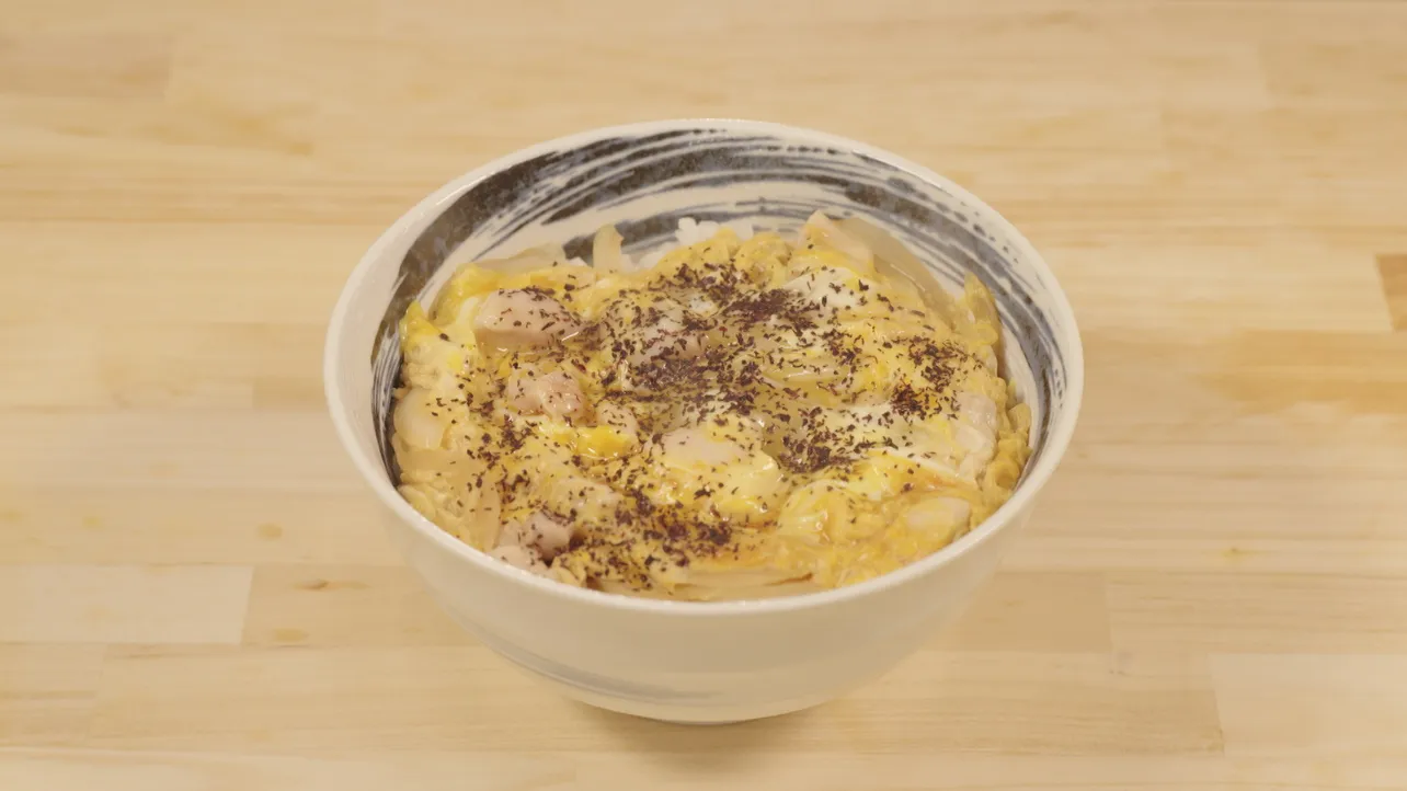 『おっちゃんキッチン』最終回より＜本日のおまかせ＞おっちゃんキッチン特製親子丼