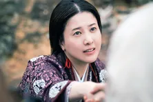 吉高由里子“まひろ”は念願の旅路へ…松下洸平“周明”と共に混乱の渦に巻き込まれる<光る君へ>